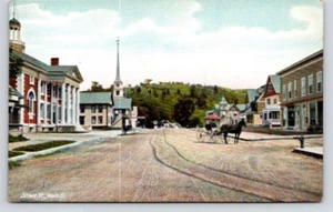 POSTCARD STREET SCENE MAIN STREET STOWE VERMONT - Picture 1 of 2