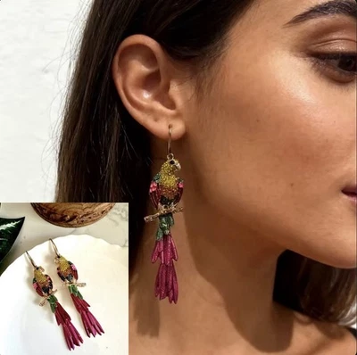 Pendientes Pájaro Loro Rosa y Amarillo Zara Estrás Pluma Joyería Tropical NUEVO Foto 1 de 4