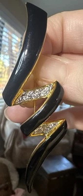 Broche Deco Zig-Zag Negro Esmalte Pesado Tono Dorado Estrás De Colección Excelente Estado Nuevo de Lote Antiguo Foto 1 de 4