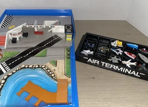 VINTAGE MICRO MACHINES MARINA/AIRPORT GALOOB  PLAYSET With Boats & Airplanes - Picture 1 of 11