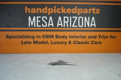 Oldsmobile Cutlass Supreme 1973-1977 cupé puerta derecha moldura de cinturón Foto 1 de 4