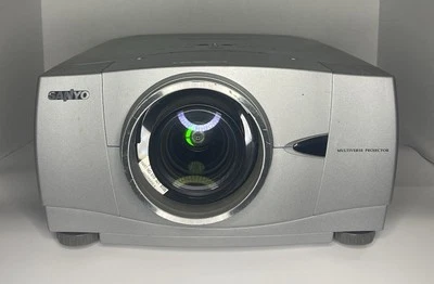 Sanyo PLC-XP57L - XGA Large Venue Presentation Projector - PRO xtraX TESTED - Image 1 of 4