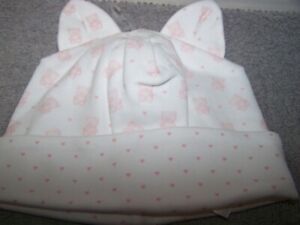 NWT Boutique Kissy Kissy Girls BLoved Bear Hat - Size Small (0-3/3-6 Months)
