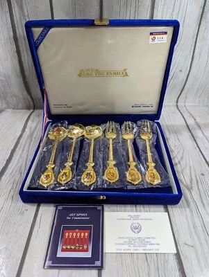 *Raro* Juego de cucharas/tenedores artísticos vintage de los Juegos Olímpicos de Seúl 1988 Foto 1 de 4