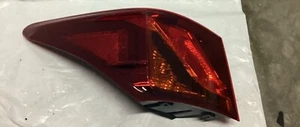 CRACKED 13-15 LEXUS GS350 DRIVER LEFT REAR TAIL LIGHT TAILLIGHT LAMP OEM - Picture 1 of 3