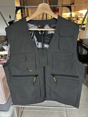 New With Tags Mens Brave Soul Dark Grey Utility Vest Cargo Jacket Size Medium - Image 1 of 4