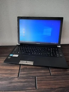 TOSHIBA DynaBook Satellite R752/H Core i5 3340M 2.7GHz 320GB HDD 4GB RAM 15.6 in - Picture 1 of 5