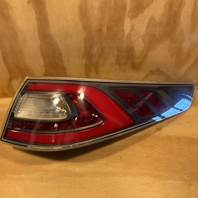 2014-2015 KIA Optima Hybrid Passenger Right SIDE Tail Light Lamp OEM - Image 1 of 4