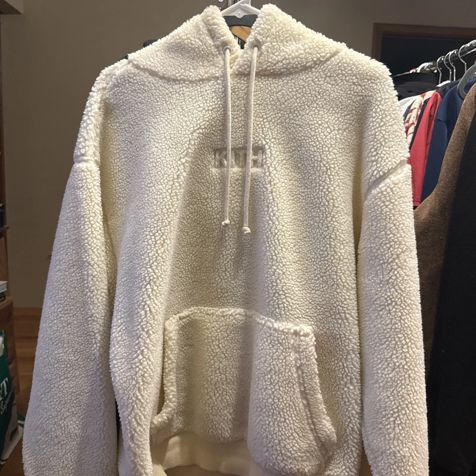 Sudadera con Capucha Kith Sherpa Logo Clásico Talla Mediana - Colorway Malvavisco Raro Foto 1 de 4