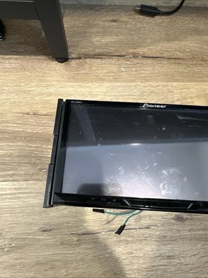 Pioneer AVH-2300NEX CD DVD 2-Din Bluetooth Apple Carplay Android Stereo - Image 1 of 4