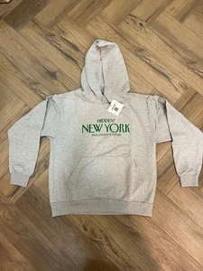 Sudadera con Capucha Oculta NY Gris S Verde Nueva York Logo Pasado Presente Futuro NYC Streetwear - Imagen 1 de 1