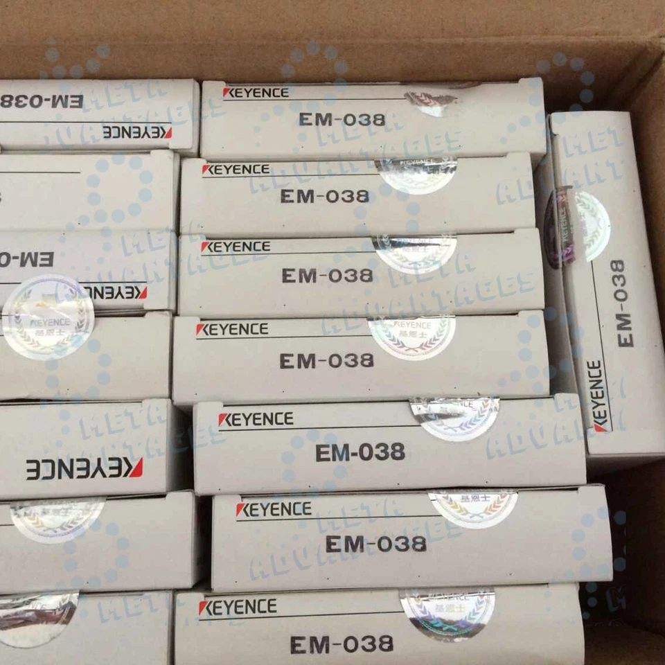 1PCS New EM-038 EM038 Keyence Proximity Sensor - Image 1 of 1