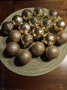 Christmas Ornaments Plastic GOLD Lot 18 12 with pattern 6 glittered - Picture 1 of 7