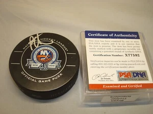 Disco de Hockey Oficial de los New York Islanders firmado por Bryan Trottier PSA/ADN Certificado de Autenticidad A - Imagen 1 de 3