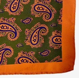 New CESARE ATTOLINI NAPOLI Orange Green Paisley Silk Print Pocket Square - Picture 1 of 2