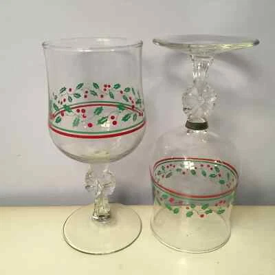 Pair Arby’s Christmas Glasses Water/Wine Goblet Bow Stem Red & Green c.1984 - Image 1 of 4