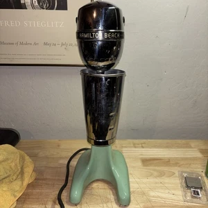 Vtg Hamilton Beach Model 30 Milkshake Malt Blender, Jade w/Cup Nice - Picture 1 of 5