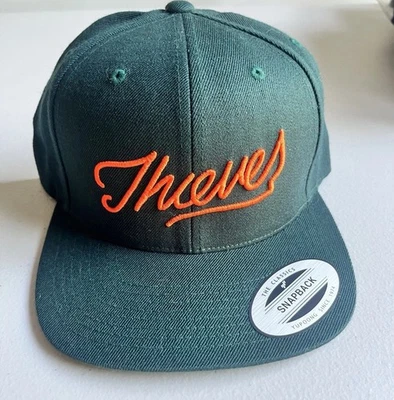 Gorra Thieves Santa Cruz Skate Surf Local SnapBack Talla Única Verde Oscuro/Naranja Foto 1 de 4