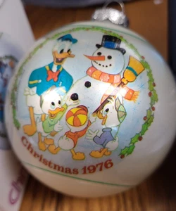 Schmid Disney 1976 Pato Donald y Sobrinos Bola de Vidrio Adorno de Navidad con Caja - Imagen 1 de 6