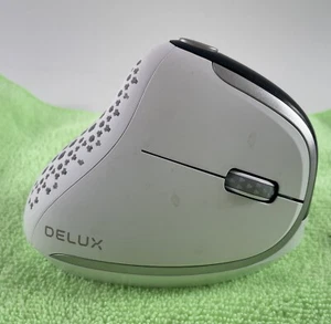 DeLUX Seeker Wireless Ergonomic Vertical Mouse with OLED Screen, BT and USB Rece - Picture 1 of 6