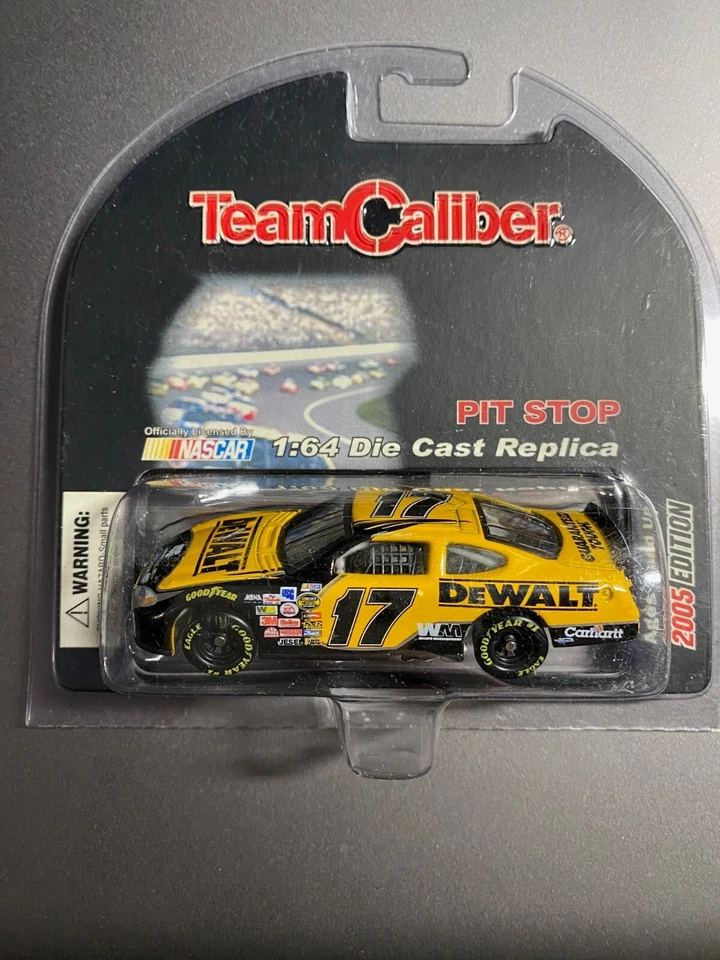 2005 Team Caliber Matt Kenseth #17 DeWalt - Image 1 of 1