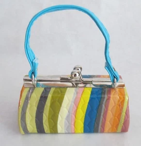 Cartera azul de varias rayas se adapta a muñecas American Girl de 18 - Imagen 1 de 1