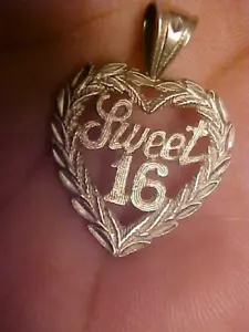 Vintage STERLINGSILBER ANHÄNGER SÜSS 16 HERZEN - Bild 1 von 5