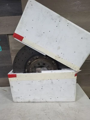 Rotor de disco de freno de cerámica de carbono Ferrari 340550 488 y 458 Brembo OEM Foto 1 de 4