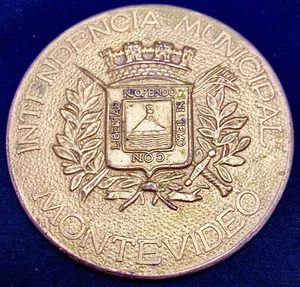 BRONZE MEDALLION OF THE MUNICIPALITY OF MONTEVIDEO-URUGUAY 2.75" c1950 Excellent - Picture 1 of 4
