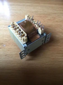 Transformator mit mehrfach Wicklung - Bild 1 von 3