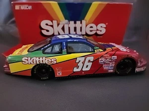 1998 RCCA 1/24 Ernie Irvan Bank Car - Collectable Large - Picture 1 of 13