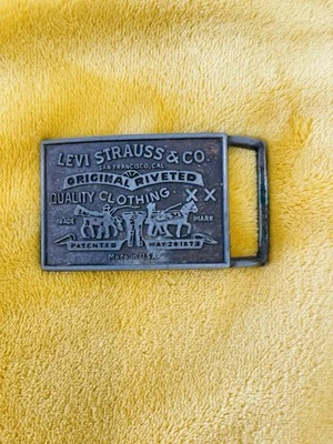 复古 Levi Strauss And Co. 皮带扣原装美国制造公司复古黄铜 — 第 1/2 张图片