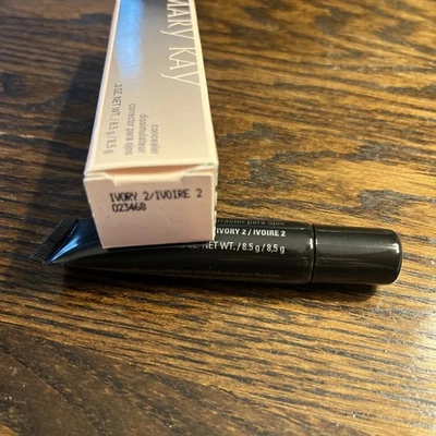 Mary Kay Concealer Ivory 2 NIB 023468 - Image 1 of 3