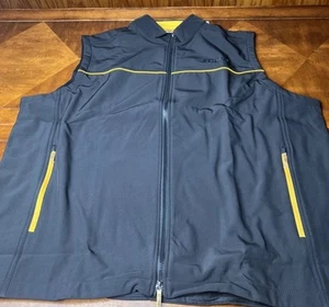 New Stryker Sleeveless Full Zip Vest Mens XL Soft Shell Black - Picture 1 of 9