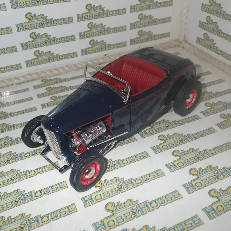 ACME A1805014 - 1/18 Scale 1932 Ford Roadster in Washington Blue Diecast Scal... - Image 1 of 1