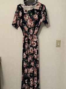 Dress  - Picture 1 of 1