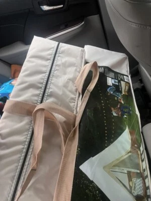 Ozark Trail 8 人 Yurt 野营帐篷 - 白色/橙色 — 第 1/3 张图片