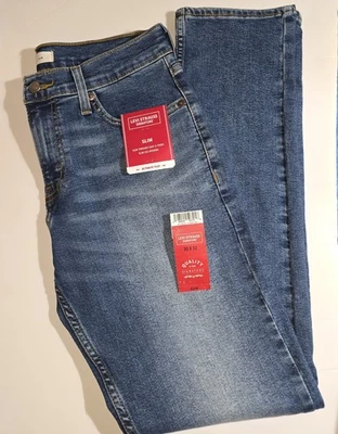 30x32 Medium Wash Signature by Levi Strauss & Co Men's Slim Fit Jeans - Image 1 of 4