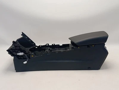 969109180R BRACCIOLO CENTRALE / 7221360 PER RENAULT MEGANE IV GRANDTOUR BOSE-EDI - Immagine 1 di 4