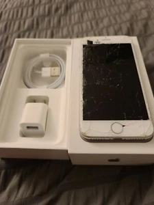 Apple iPhone 7 32GB silver (T Mobile) - unlocked - Functional!  - Picture 1 of 9