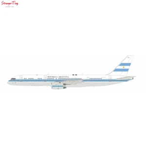 IN FLIGHT EAVT01 - 1/200 ARGENTINA AIR FORCE BOEING 757-23A T-01 WITH STAND - Bild 1 von 2