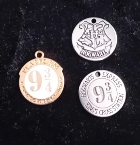 Anhänger Harry Potter Style Platform 9 3/4 Hogwarths - Bild 1 von 4