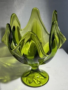 VIKING VINTAGE MID CENTURY MODERN GLASS VASE GREEN PULLED 6 PETALS MCM Swung 7” - Picture 1 of 6