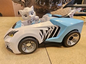 Paw Patrol Rescue Cat Pack Rory with Figure Feature Vehicle Spin Master 2022 - Picture 1 of 8