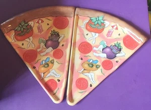 Vtg 90’s Hard Plastic Pizza Slice Shaped Set of 2 Plates - Picture 1 of 4