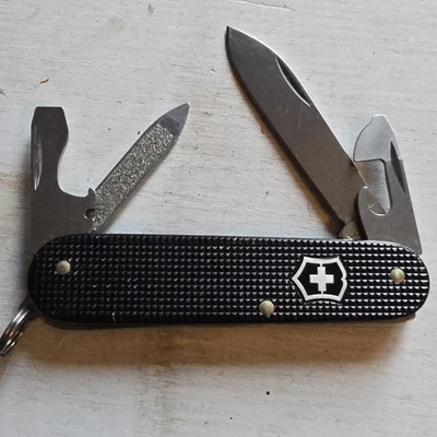 VICTORINOX ШВЕЙЦАРСКИЙ АРМЕЙСКИЙ НОЖ CADET ALOX ВЕСЫ КАРМАННЫЙ НОЖ ALOX ЧЕРНЫЙ - Изображение 1 из 4