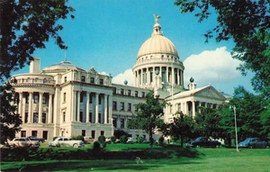 Postcard Jackson, Mississippi: Capitol Building | Vintage - Picture 1 of 2