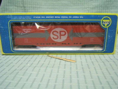 Southern Pacific All Door Box Car by AHM  HO MIB #5270-03 S.P. - Image 1 of 3