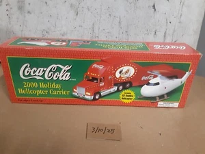 Camión y remolque portahelicópteros de vacaciones Coca Cola 2000 - Imagen 1 de 2