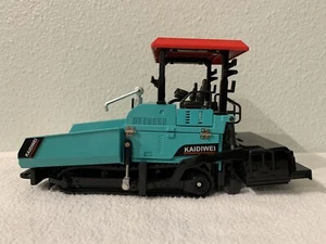 Kaidiwei Track Paver Die Cast 1/.40 Scale Rare Green Color Great Used Condition - Picture 1 of 12